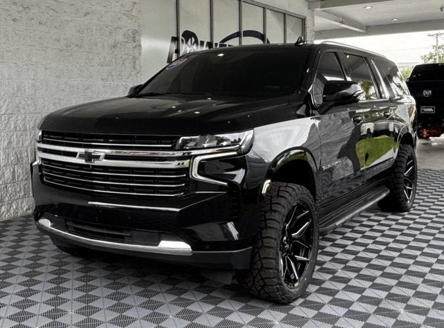 2022 Chevrolet Suburban LT