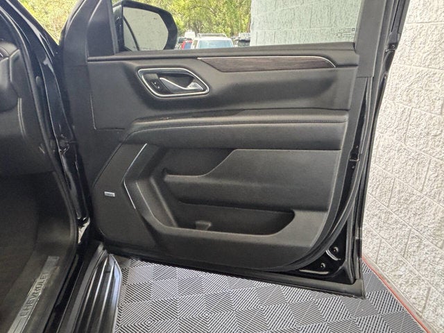2022 Chevrolet Suburban LT