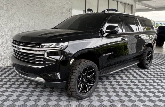 2022 Chevrolet Suburban LT