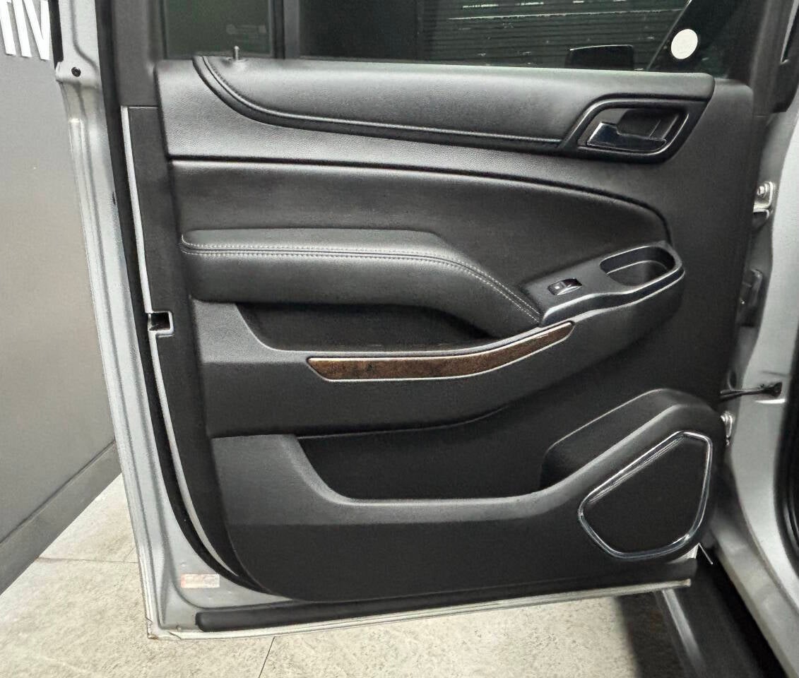 2018 Chevrolet Suburban LT 4x4 4dr SUV