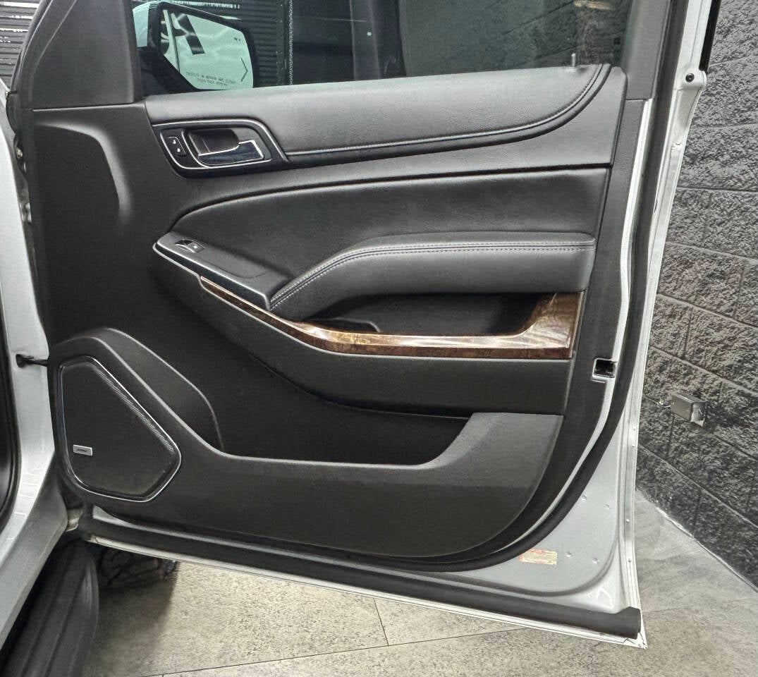 2018 Chevrolet Suburban LT 4x4 4dr SUV