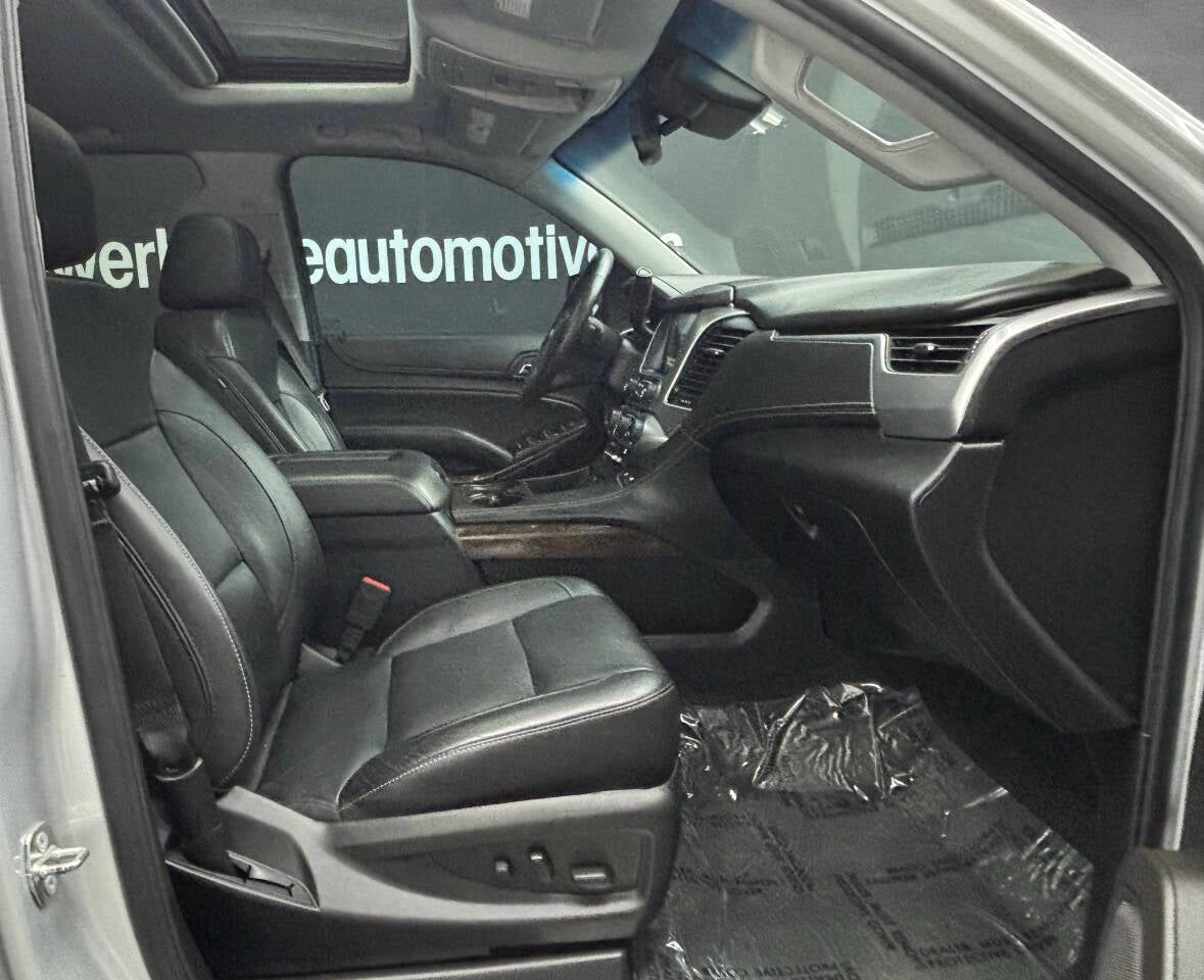 2018 Chevrolet Suburban LT 4x4 4dr SUV
