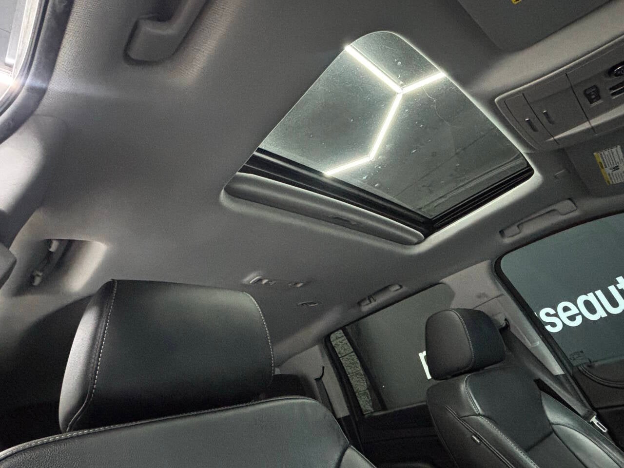 2018 Chevrolet Suburban LT 4x4 4dr SUV
