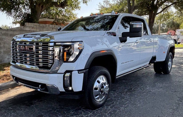 2025 GMC Sierra 3500HD Denali