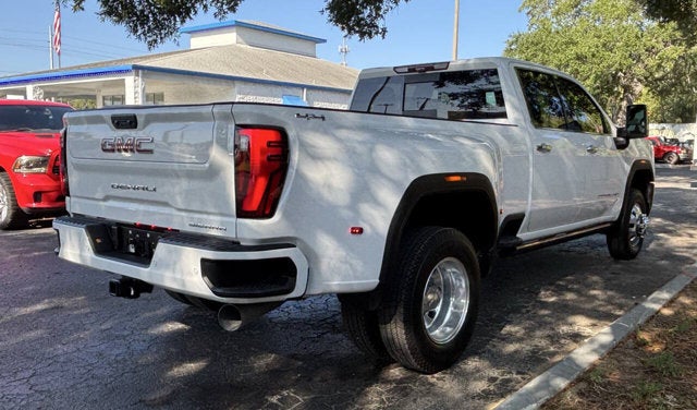 2025 GMC Sierra 3500HD Denali