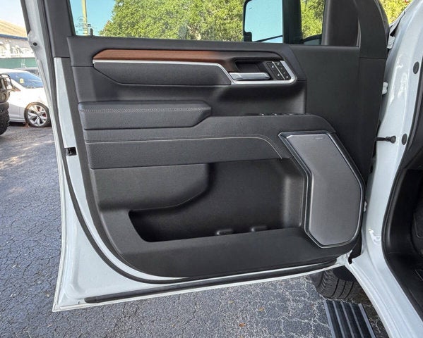 2025 GMC Sierra 3500HD Denali