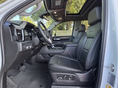 2025 GMC Sierra 3500HD Denali