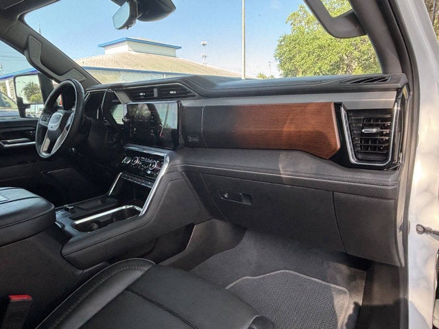 2025 GMC Sierra 3500HD Denali