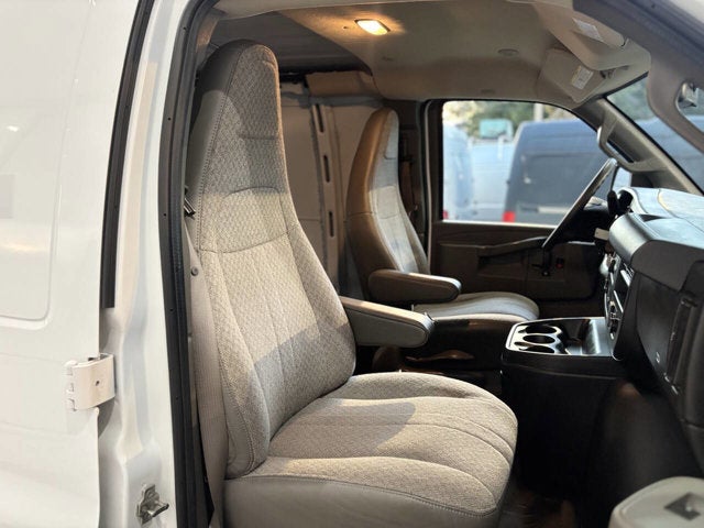 2019 GMC Savana Cargo Van 3500 3dr Extended Cargo Van