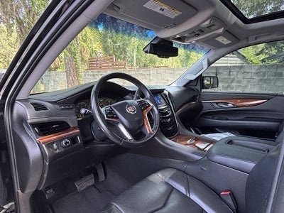 2022 Cadillac Escalade Premium Luxury