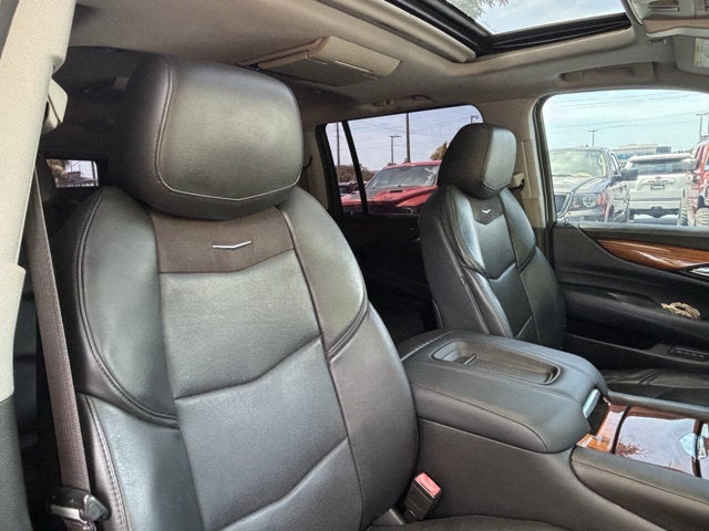 2022 Cadillac Escalade Premium Luxury