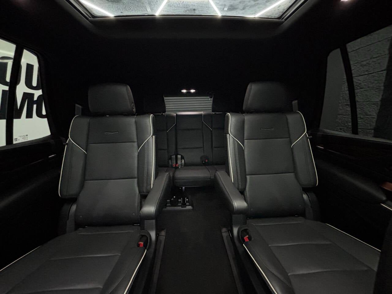 2022 Cadillac Escalade Premium Luxury 4dr SUV