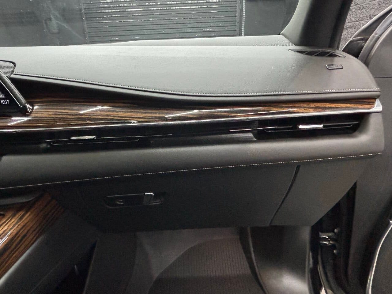 2022 Cadillac Escalade Premium Luxury 4dr SUV