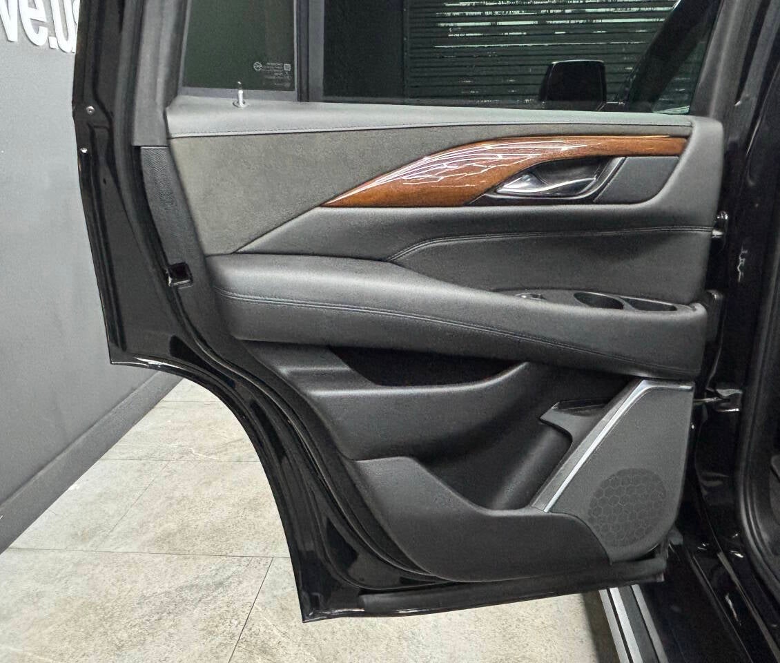 2020 Cadillac Escalade Premium Luxury 4x4 4dr SUV