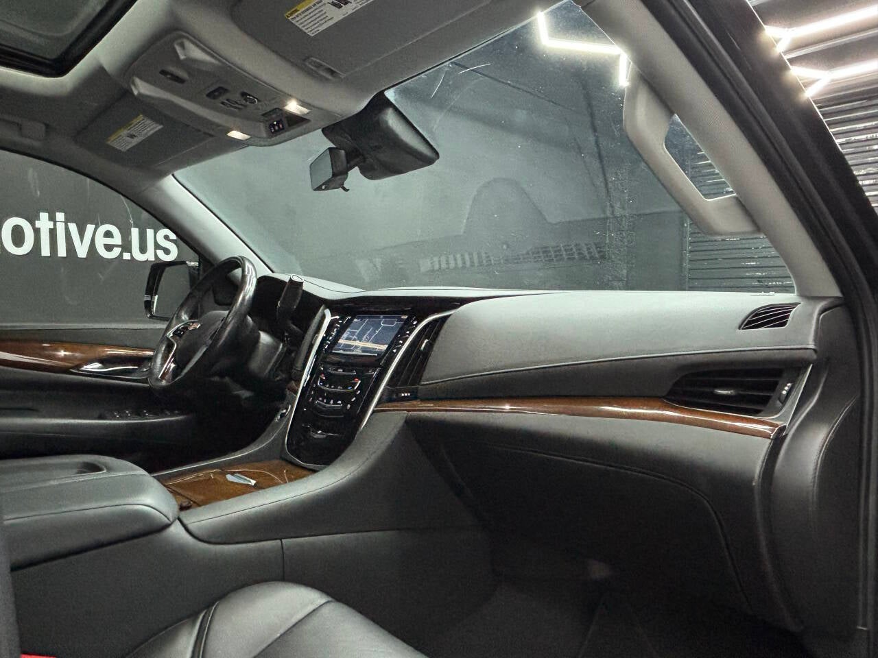 2020 Cadillac Escalade Premium Luxury 4x4 4dr SUV