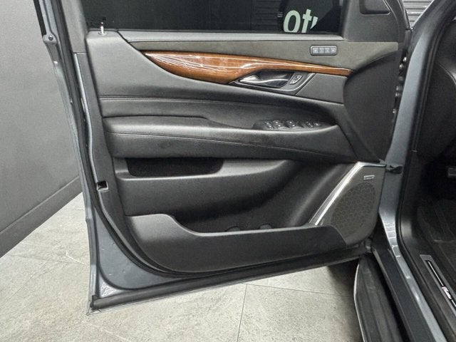 2019 Cadillac Escalade ESV Luxury