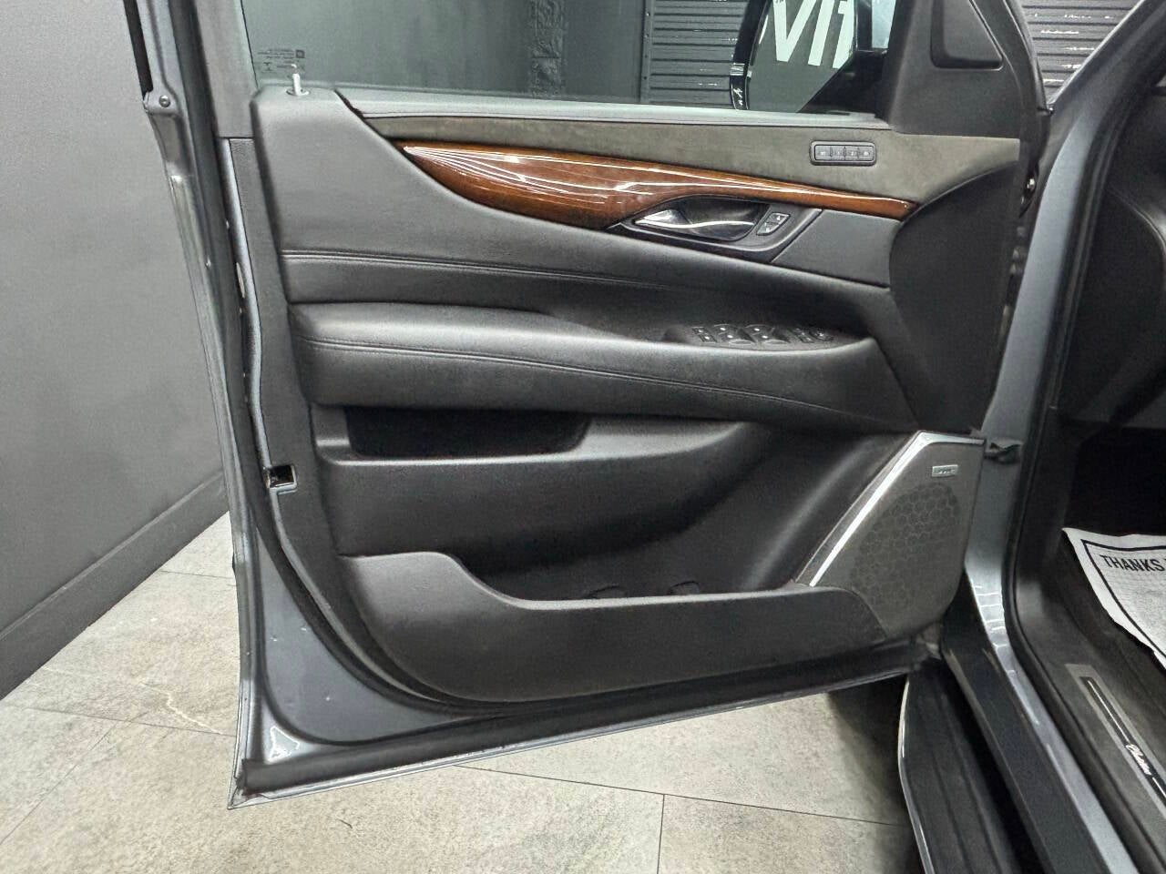 2020 Cadillac Escalade ESV Premium Luxury 4x4 4dr SUV