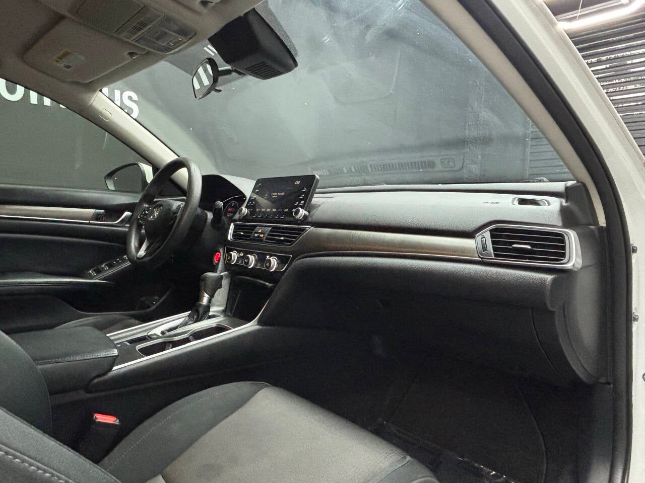 2018 Honda Accord LX 4dr Sedan