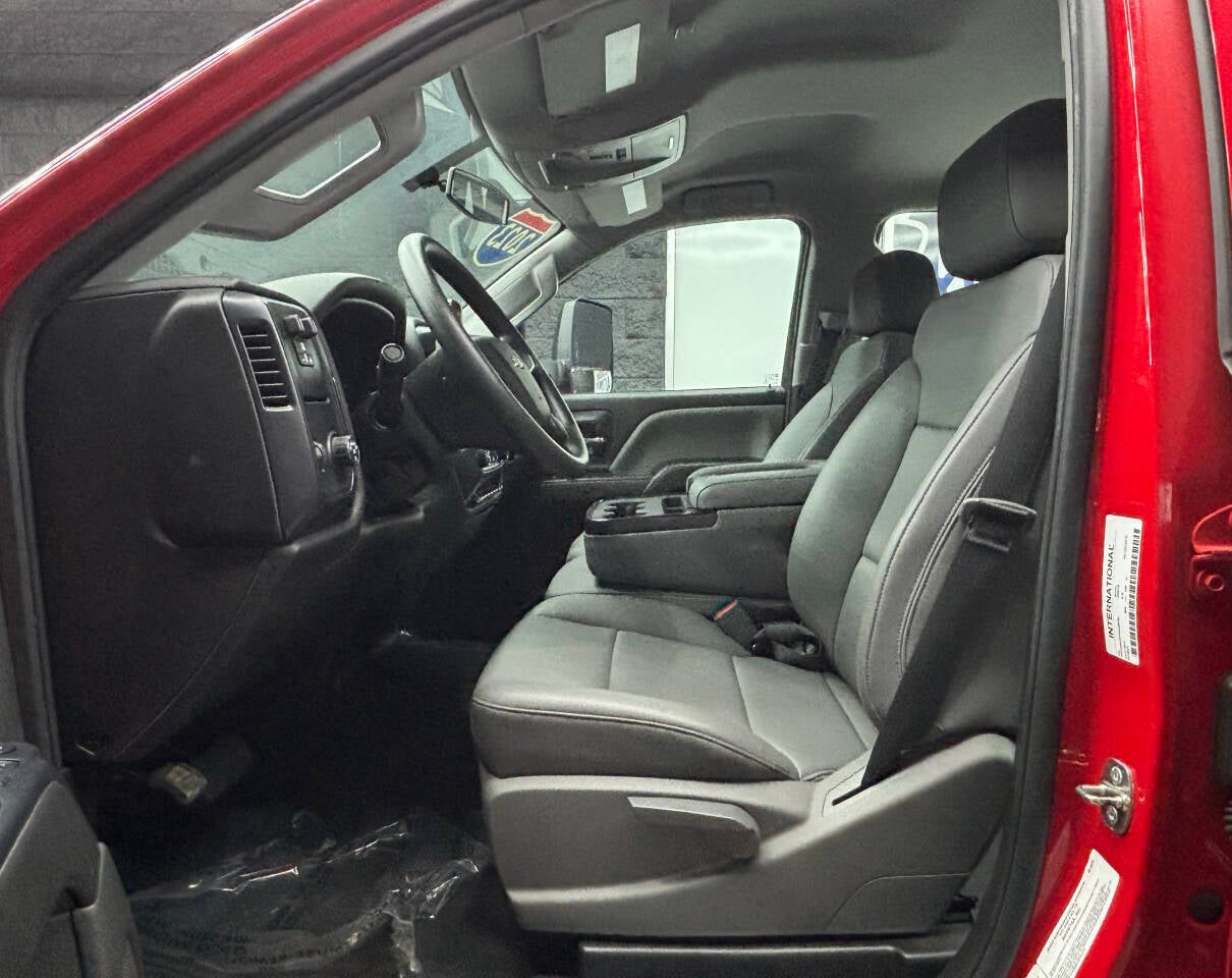 2023 Chevrolet Silverado 4500HD 4X2 4dr Crew Cab