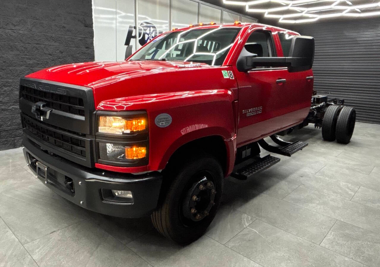2023 Chevrolet Silverado 4500HD 4X2 4dr Crew Cab