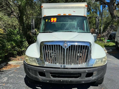 2005 International DuraStar 4300 4X2 2dr Regular Cab