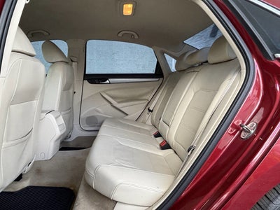 2015 Volkswagen Passat 1.8T Limited Edition 4dr Sedan