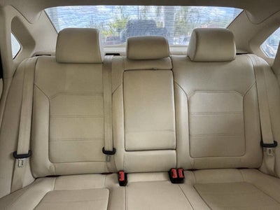 2015 Volkswagen Passat 1.8T Limited Edition 4dr Sedan