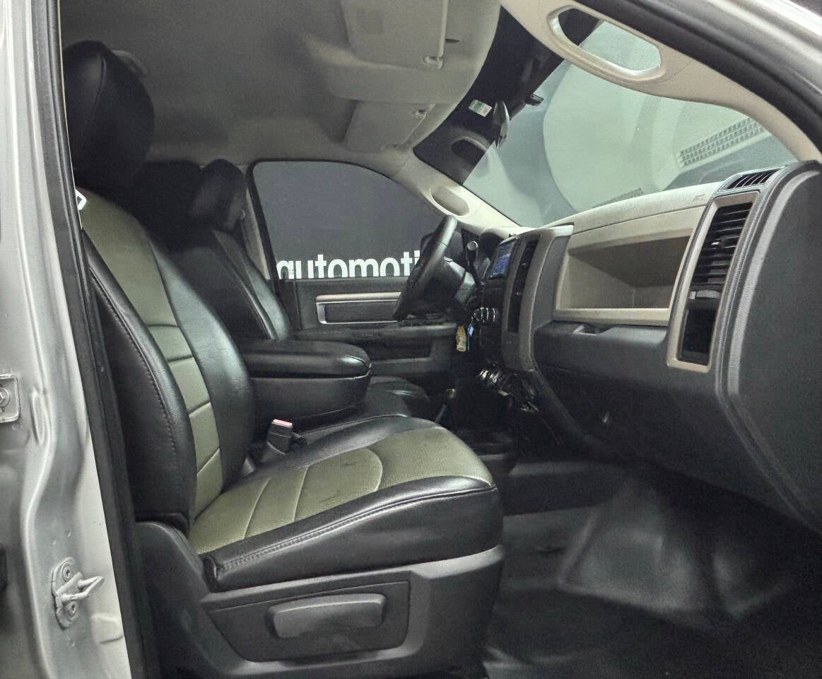 2012 RAM 3500 ST 4x4 4dr Crew Cab 8 ft. LB SRW Pickup