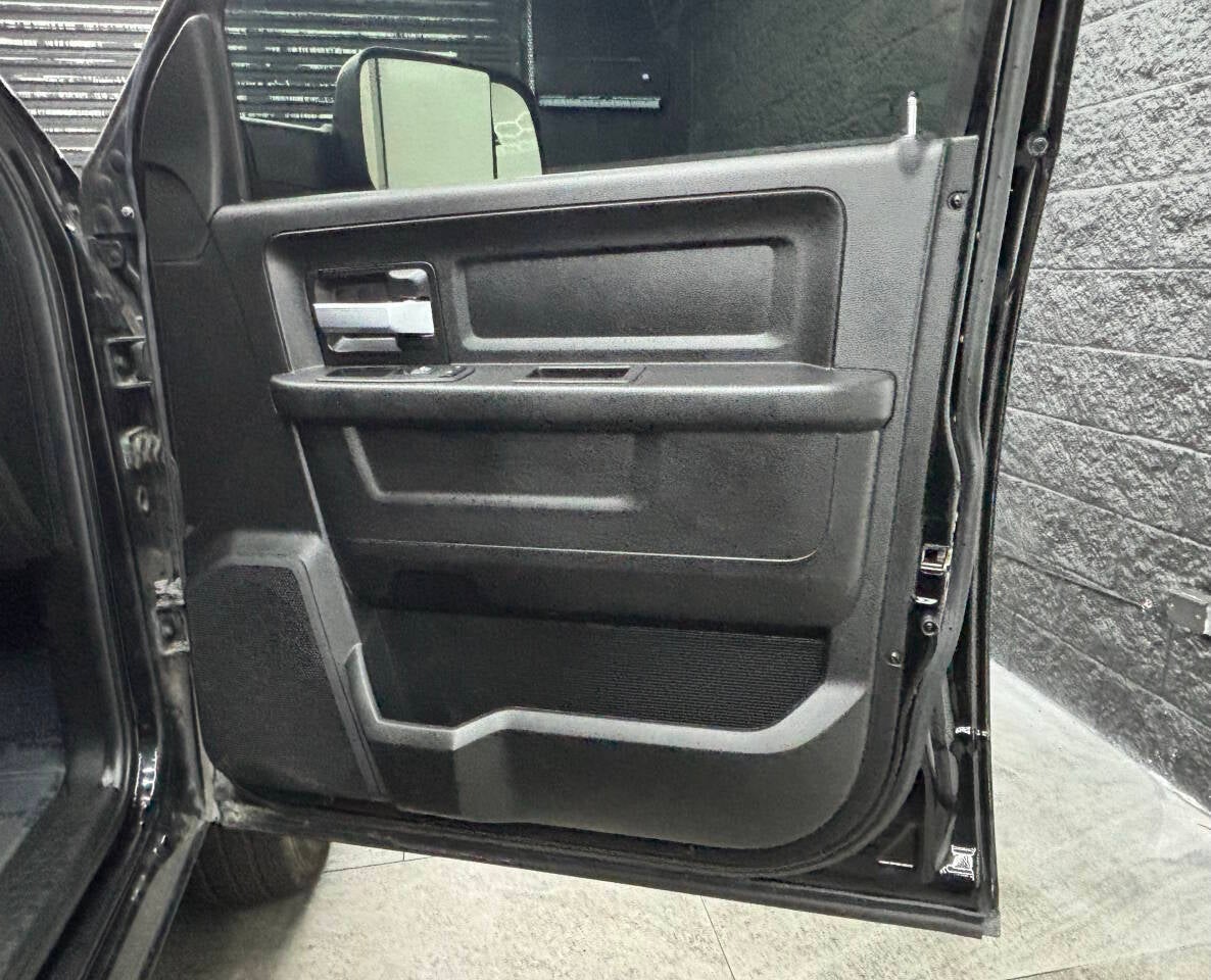 2019 RAM 3500 Tradesman 4x2 4dr Crew Cab 8 ft. LB DRW Pickup