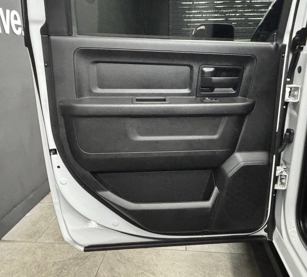 2021 RAM 3500 Tradesman 4x4 4dr Crew Cab 8 ft. LB DRW Pickup