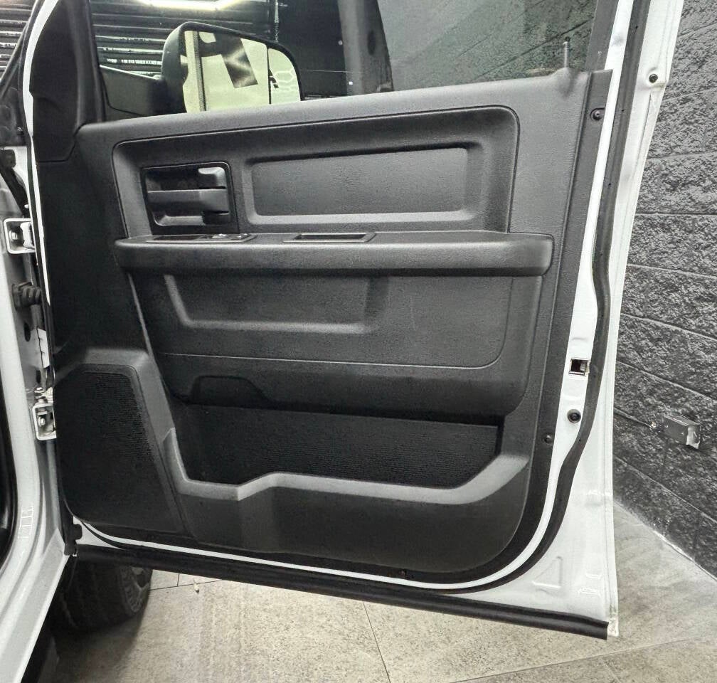 2021 RAM 3500 Tradesman 4x4 4dr Crew Cab 8 ft. LB DRW Pickup
