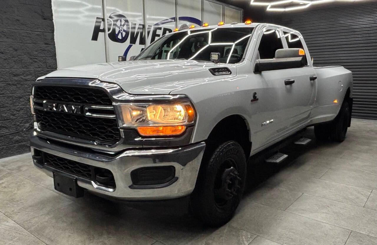 2021 RAM 3500 Tradesman 4x4 4dr Crew Cab 8 ft. LB DRW Pickup