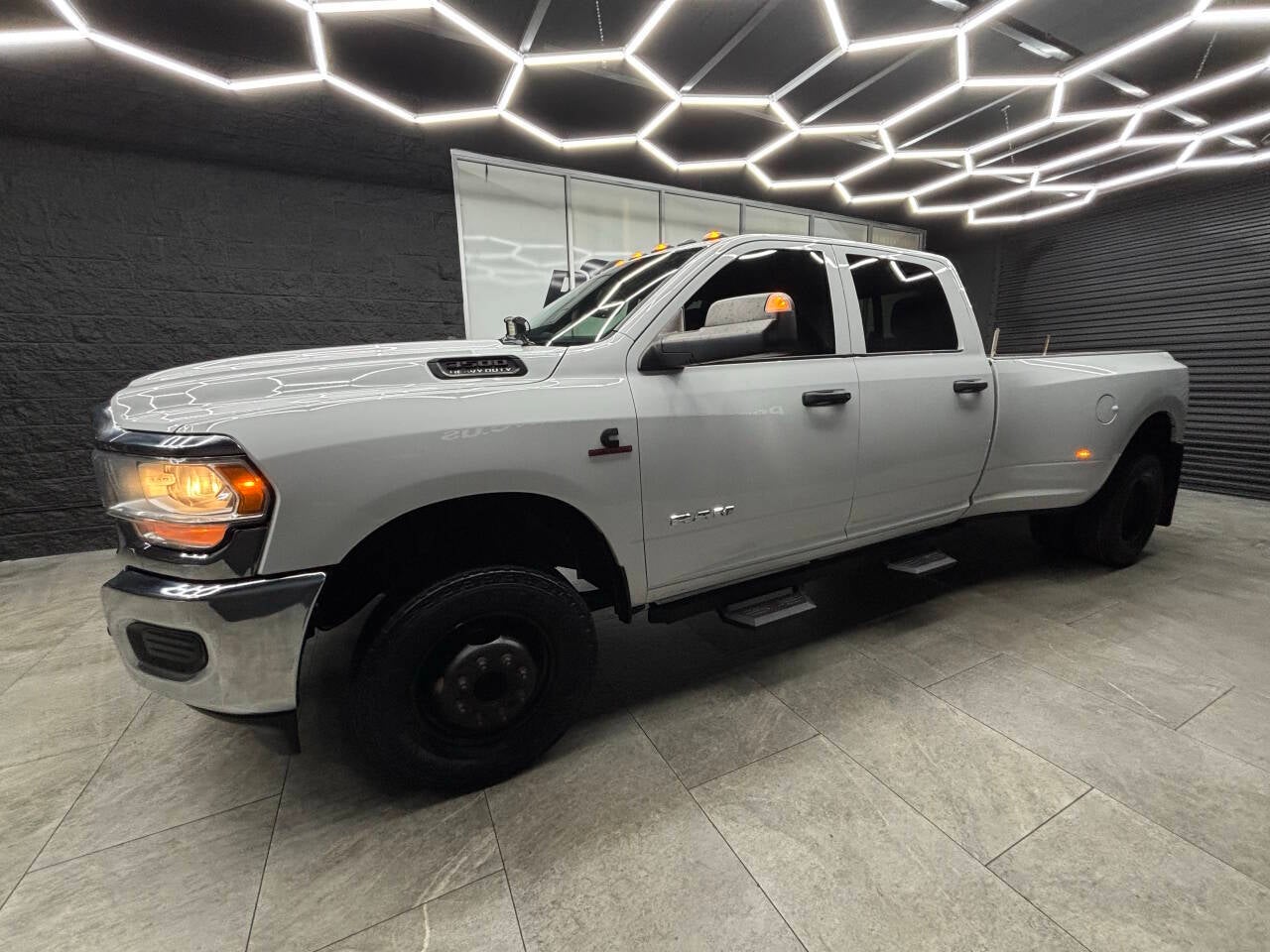 2021 RAM 3500 Tradesman 4x4 4dr Crew Cab 8 ft. LB DRW Pickup