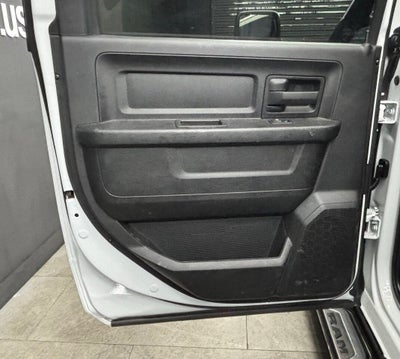 2024 RAM 3500 Tradesman 4x4 4dr Crew Cab 8 ft. LB DRW Pickup
