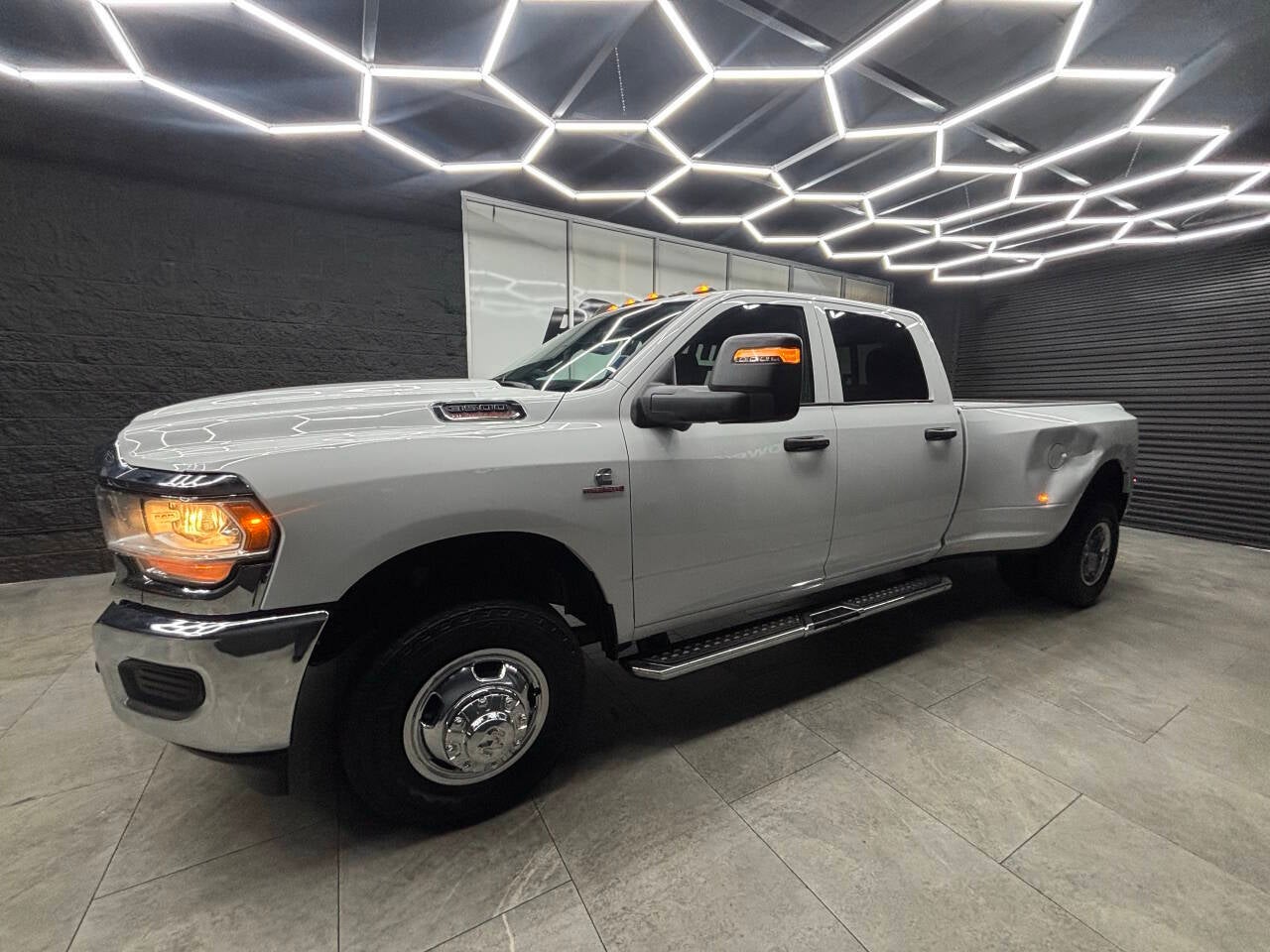 2024 RAM 3500 Tradesman 4x4 4dr Crew Cab 8 ft. LB DRW Pickup
