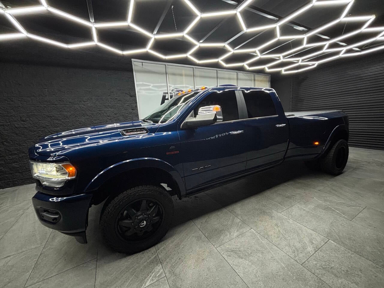 2020 RAM 3500 Laramie Longhorn 4x4 4dr Crew Cab 8 ft. LB DRW Pickup