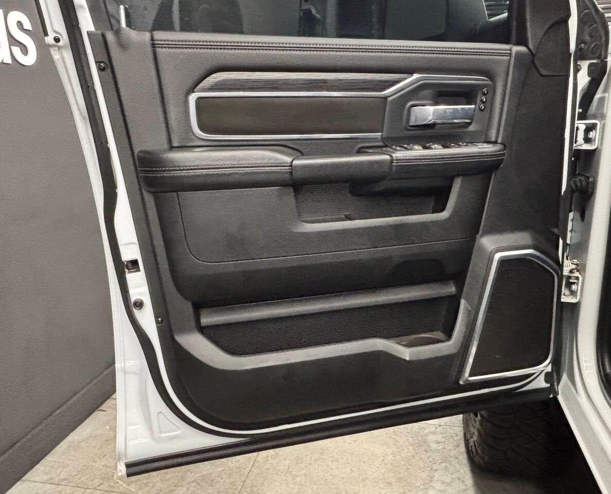 2024 RAM 2500 Laramie 4x4 4dr Crew Cab 6.3 ft. SB Pickup