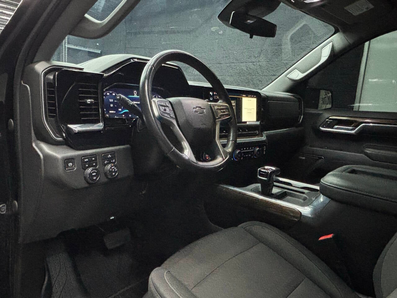 2022 Chevrolet Silverado 1500 LT Trail Boss 4x4 4dr Crew Cab 5.8 ft. SB
