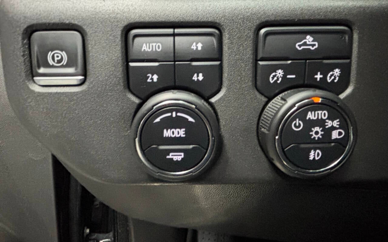 2022 Chevrolet Silverado 1500 LT Trail Boss 4x4 4dr Crew Cab 5.8 ft. SB