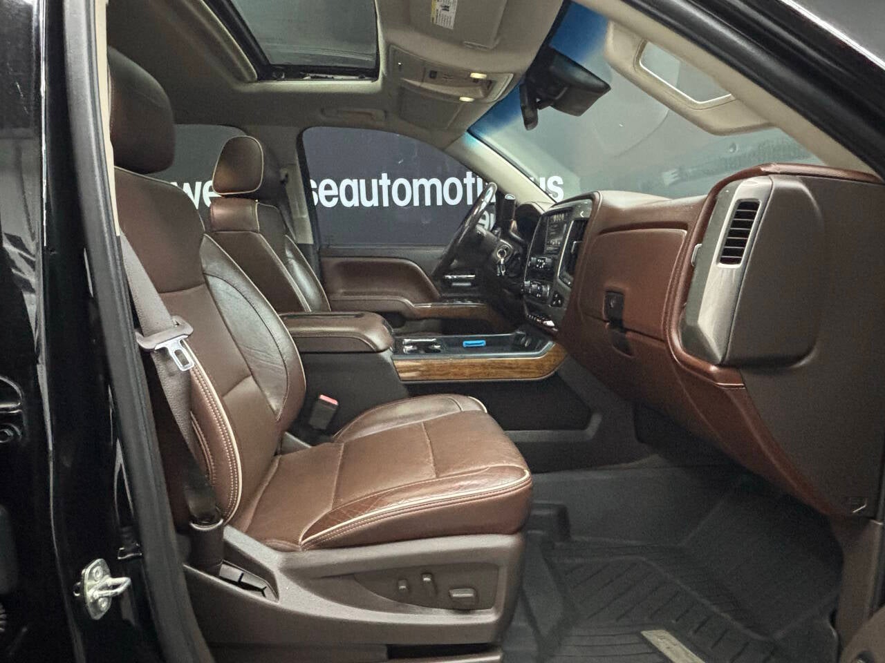 2016 Chevrolet Silverado 1500 High Country 4x4 4dr Crew Cab 6.5 ft. SB