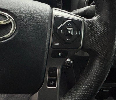2020 Toyota Tacoma SR5 V6 4x2 4dr Double Cab 6.1 ft LB