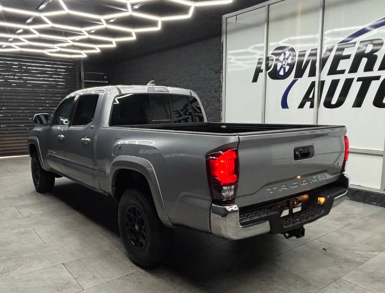 2020 Toyota Tacoma SR5 V6 4x2 4dr Double Cab 6.1 ft LB