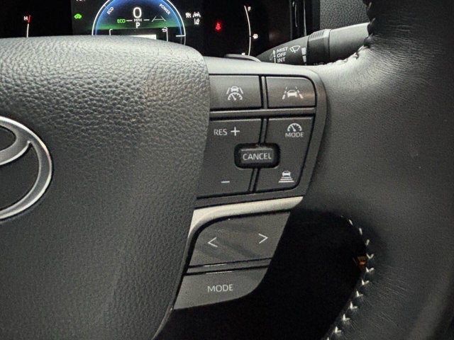 2025 Toyota Camry SE 4dr Sedan