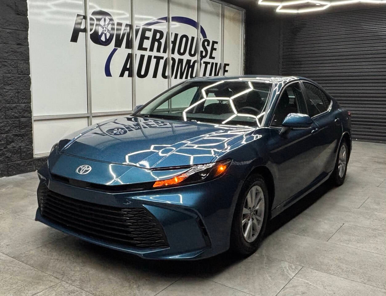 2025 Toyota Camry LE 4dr Sedan