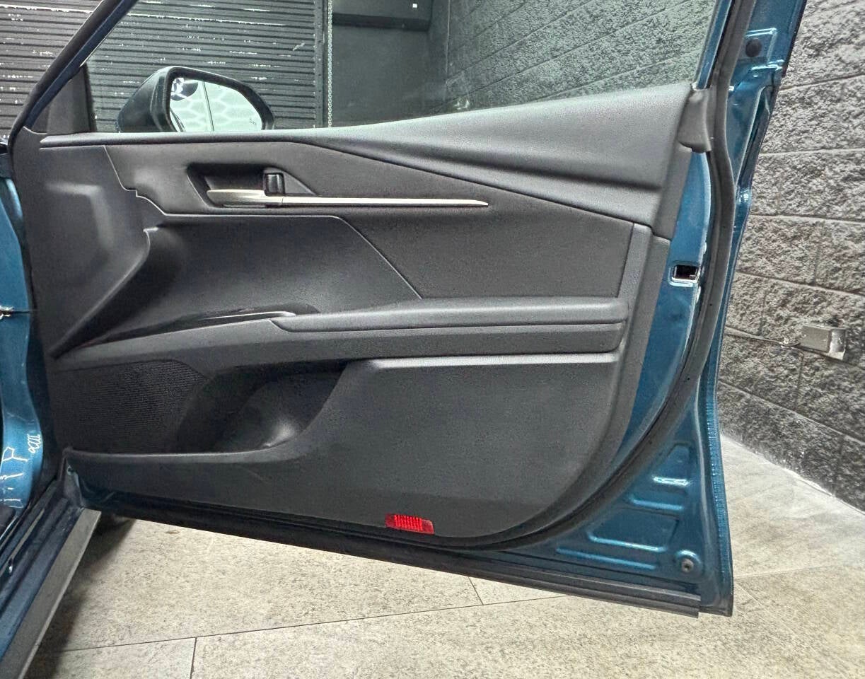 2025 Toyota Camry LE 4dr Sedan