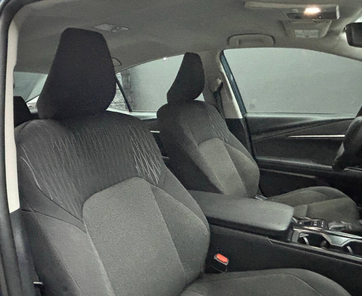 2025 Toyota Camry LE 4dr Sedan
