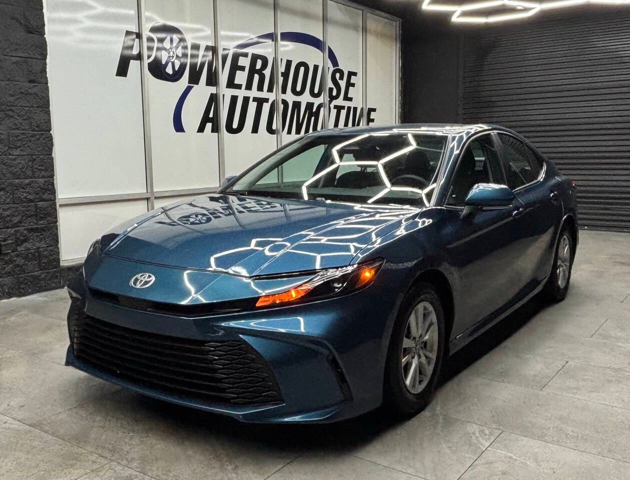 2025 Toyota Camry LE 4dr Sedan