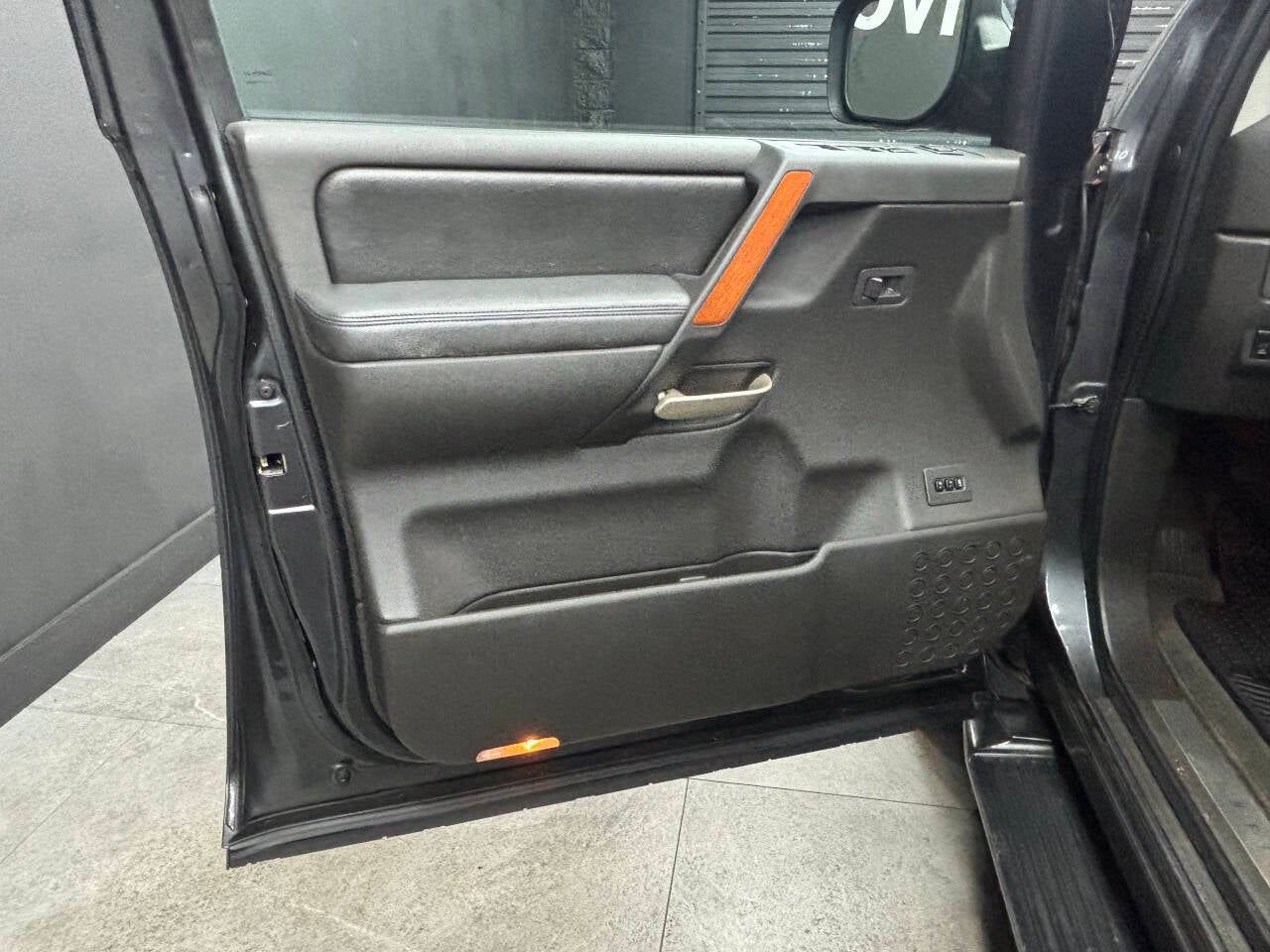 2006 INFINITI QX56 Base 4dr SUV