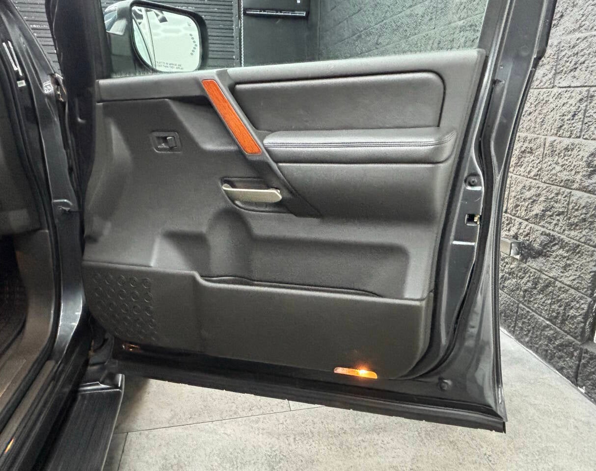 2006 INFINITI QX56 Base 4dr SUV