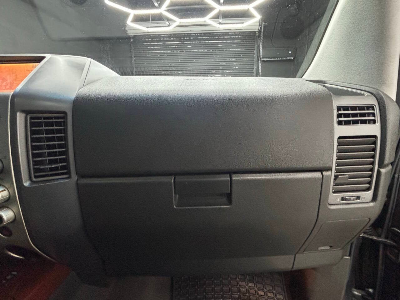 2006 INFINITI QX56 Base 4dr SUV